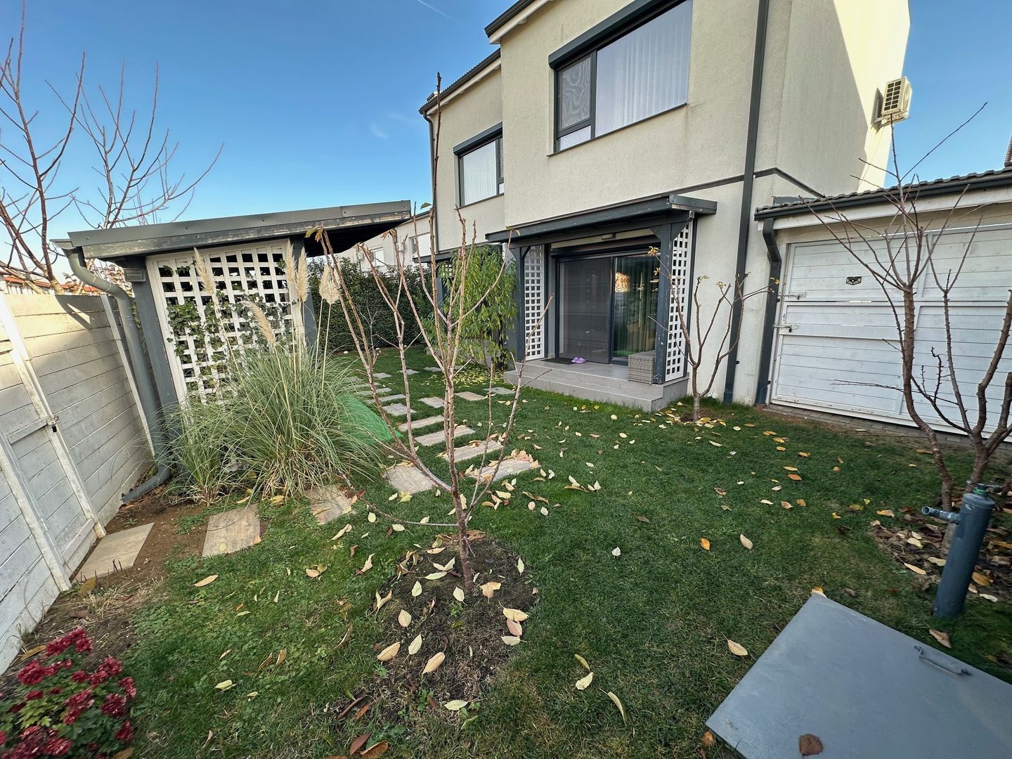 Duplex despărțit prin carpot - Poză 33