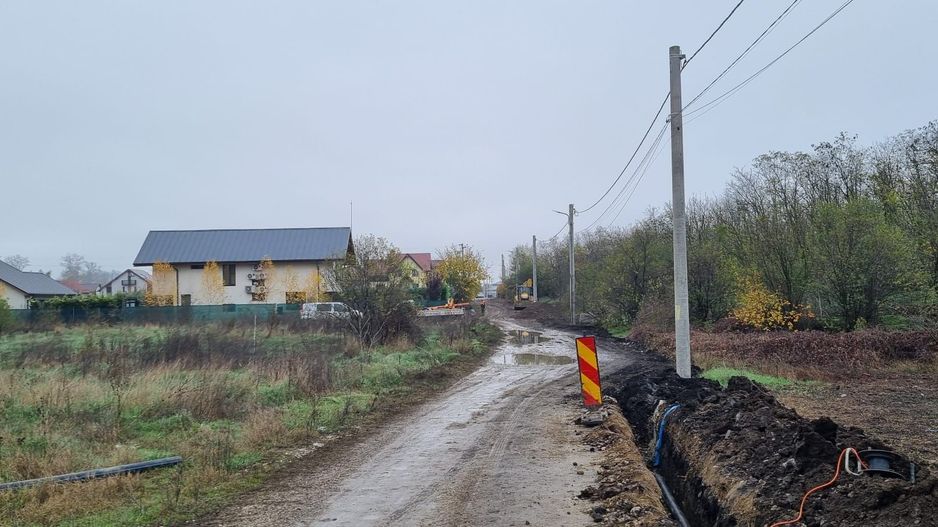 Stradal- Utilitati- Liziera Ciorogarla - Strada Sacamilor - Poză 4