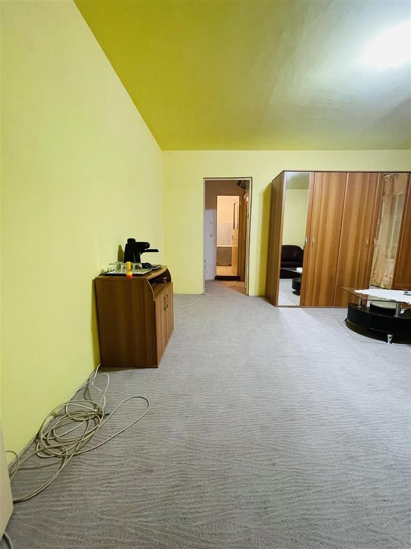 Apartament cu 2 camere semidecomandat Rogerius - Poză 4