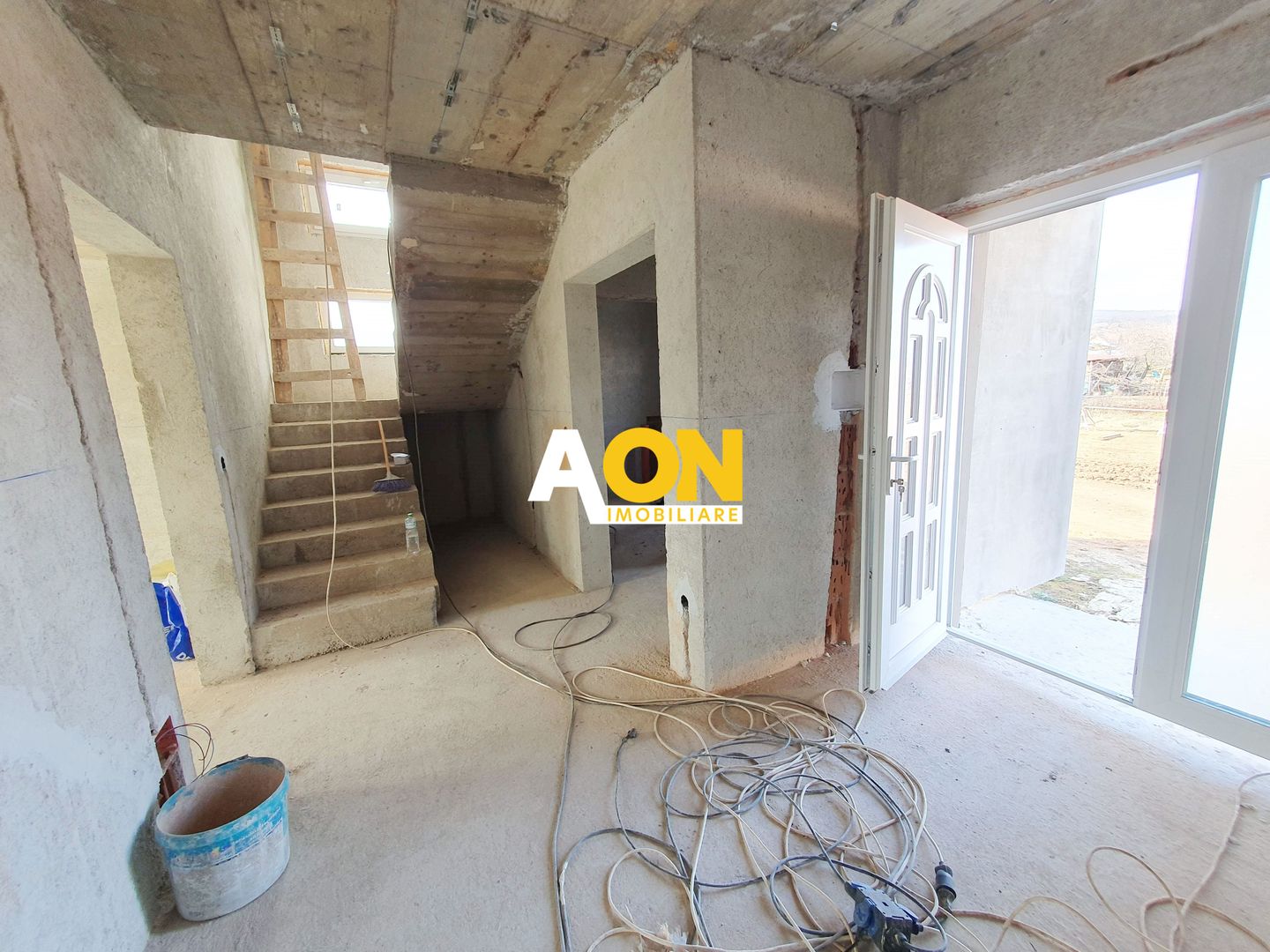 Casa cu predare la cheie, 5 camere, 354 mp teren, Micesti - Poză 10