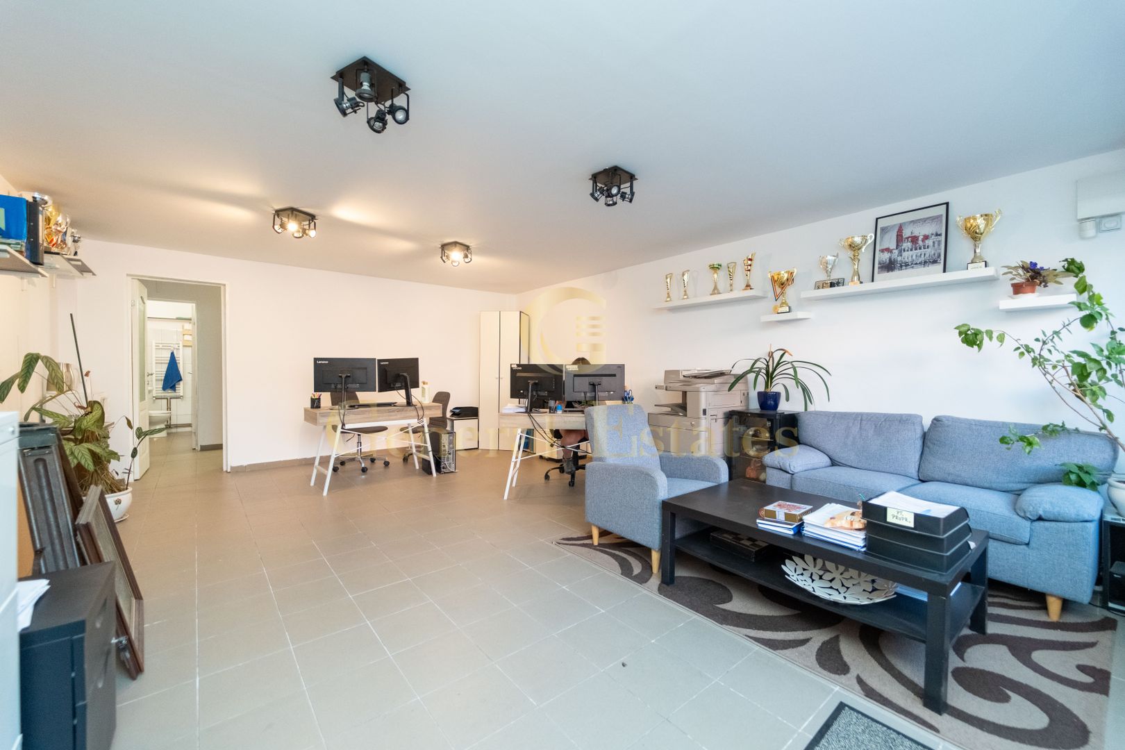 Spațiu comercial versatil de vânzare – Calea Feldioarei, Brașov - Poză 1