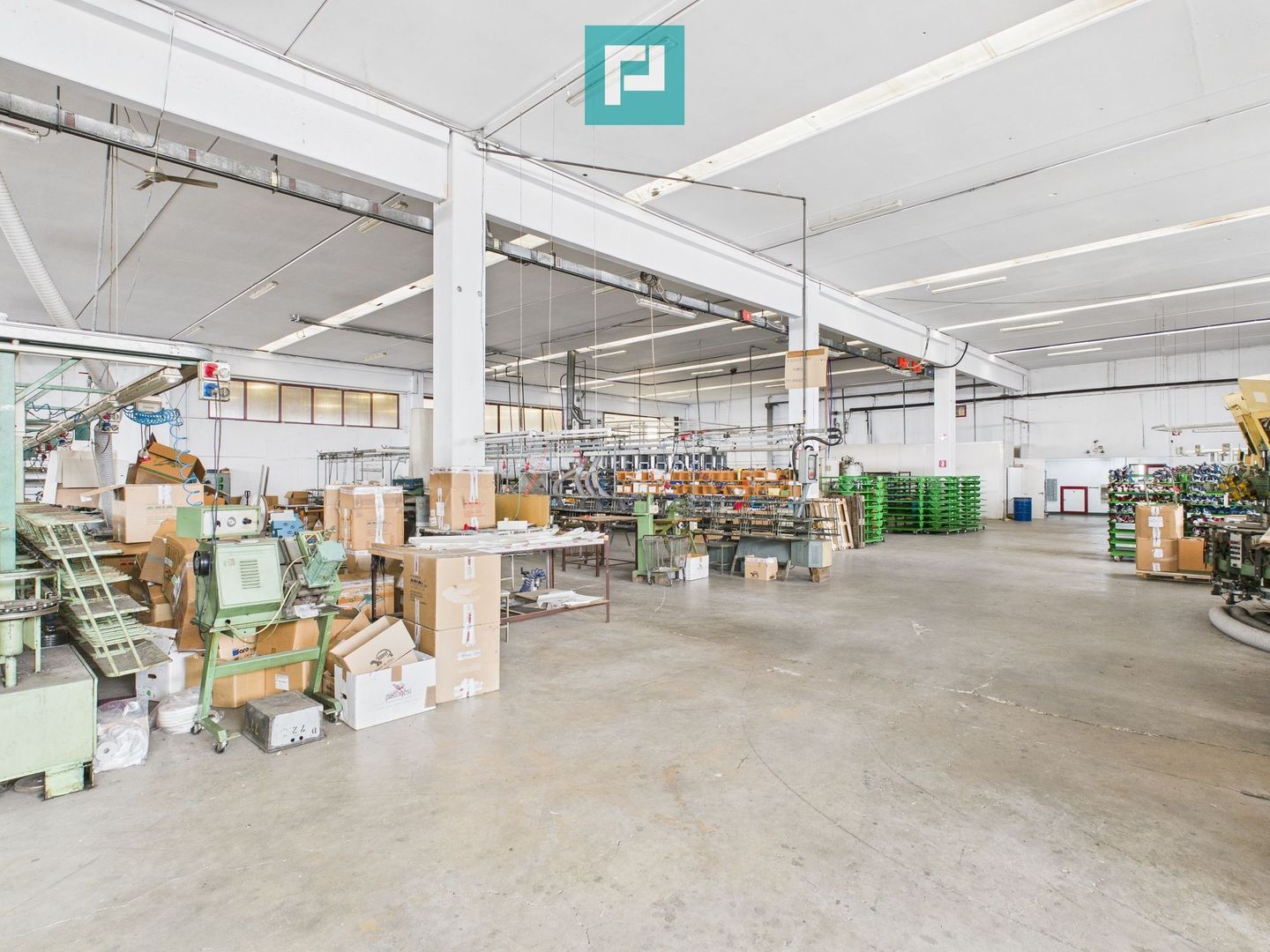 Hală de producție, cu birouri și teren, în Sebiș - Poză 17