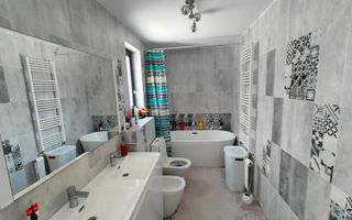 Casa tip duplex, 4 camere, parțial mobilată, Rediu - Poză 12