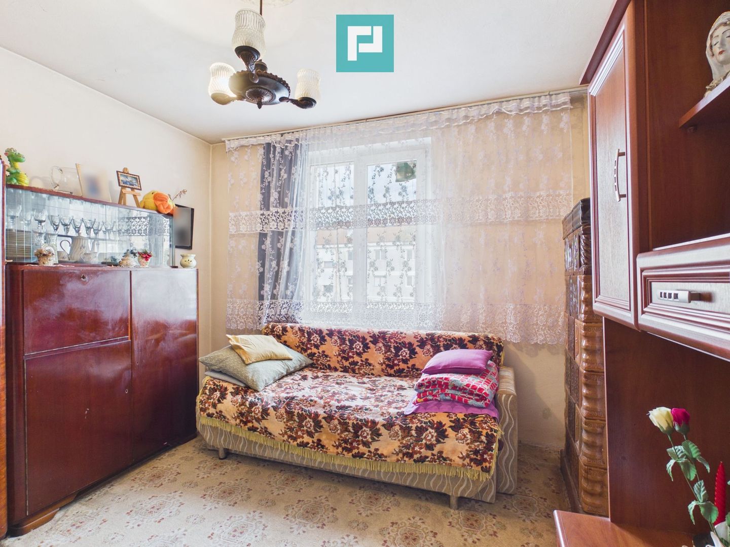Apartament cu 3 camere zonă centrala în Lipova - Poză 3