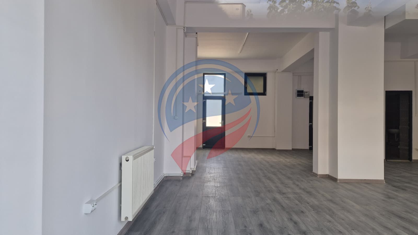 SPATIU COMERCIAL -DE INCHIRIAT -STRADAL -IN  FILIASI - Poză 3