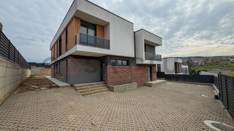 Casa de vânzare în Borhanci – Locație excelentă - Poză 3