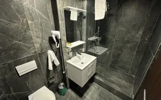 Clădire de închiriat pentru birouri  / clinica - Poză 14