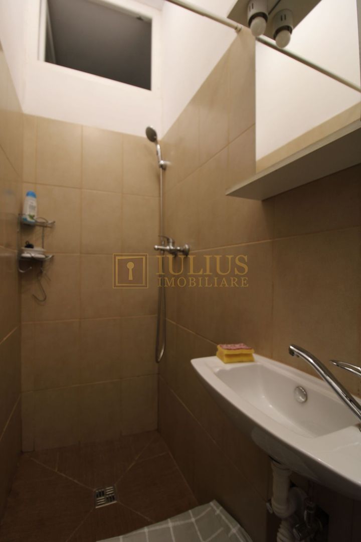 5 minute de mers pe jos de UMFT,  apartament foarte spatios - Poză 4