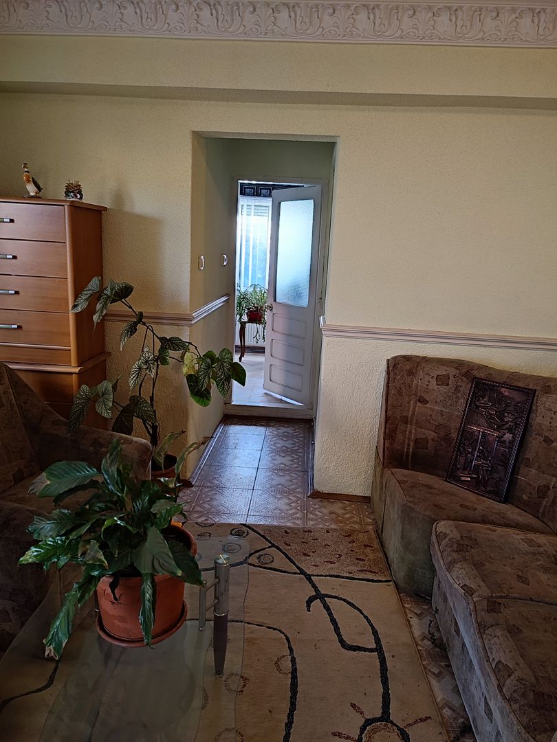 VANZARE SPECIALA Casă / Vilă cu 7 camere, Uverturii MILITARI/Duplex - Poză 3