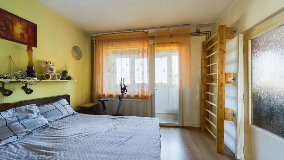 Apartament spațios cu 4 camere și 2 băi - Poză 4