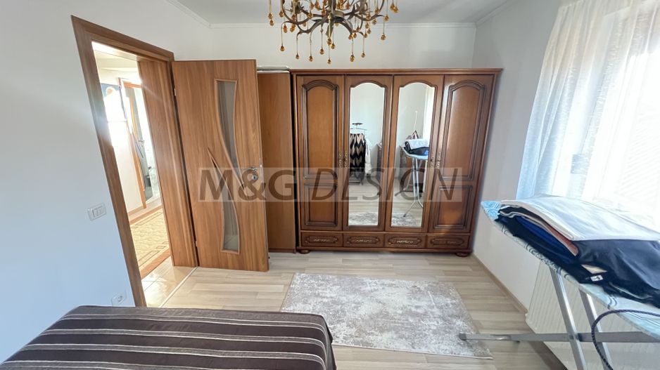 Casă individuală de vânzare în Ghiroda – 5 camere, teren 506 mp - Poză 7