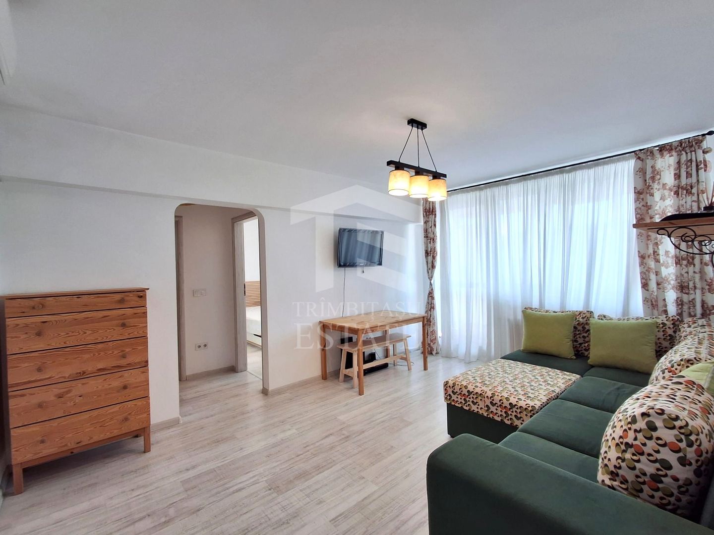 De Vanzare Apartament  2 camere Obor - Poză 4