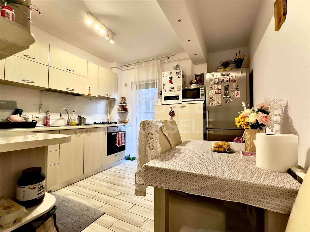 Apartament 2 camere decomandate de vanzare – zona VIVO - Poză 3