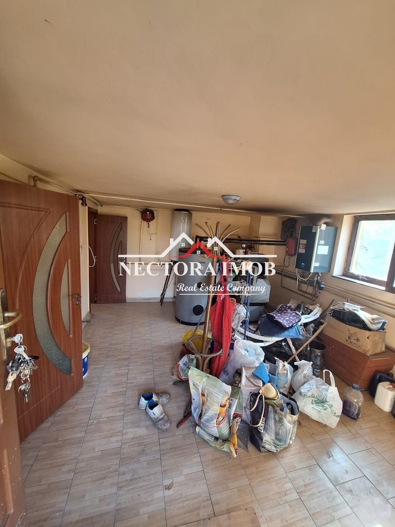 NECTORA IMOB-CASA mare 5 camere, 3 bai, pod, demisol pentru birouri - Poză 20