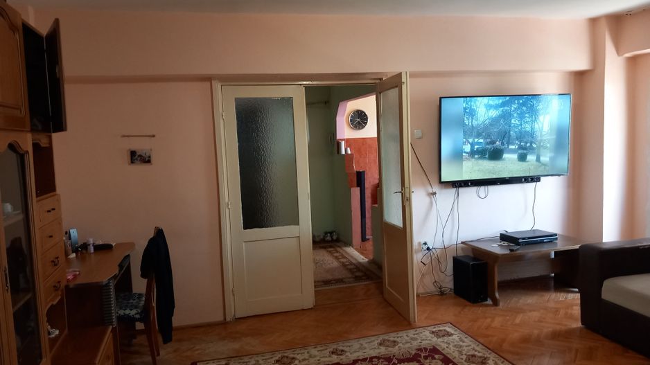 Ag EUROPA vinde ap. 2 camere 65mp în Carpați 2 Etaj 4 - Poză 8