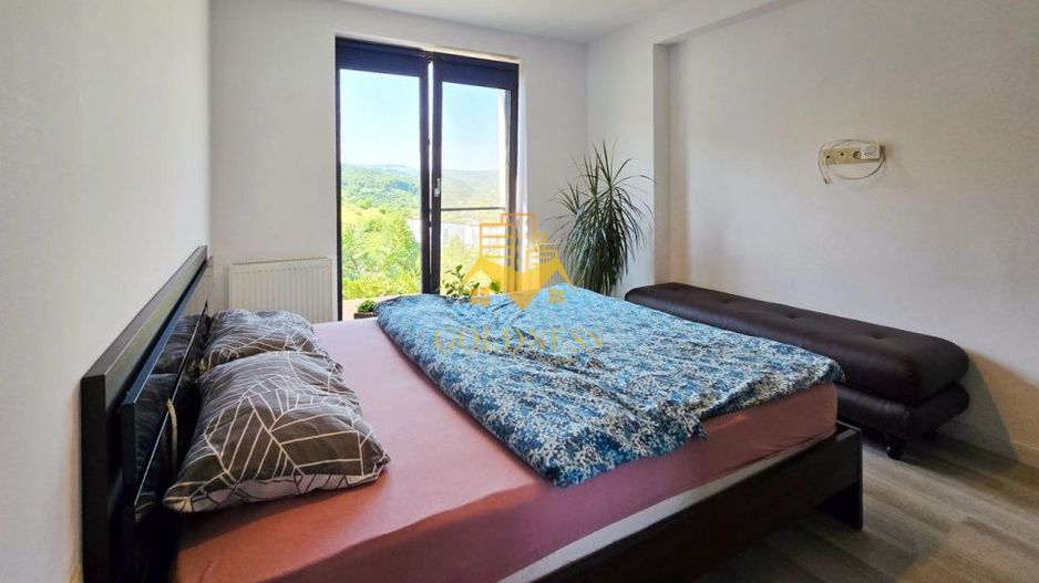 Casă modernă de vânzare, curte, 6 camere, parcare, Zona Vivo, Florești - Poză 11