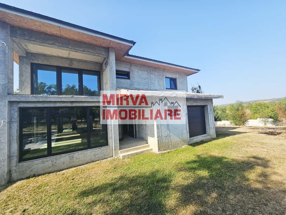 🏡 Vilă luminoasă, 4 camere, cu teren generos – Com. Plopu - Poză 12