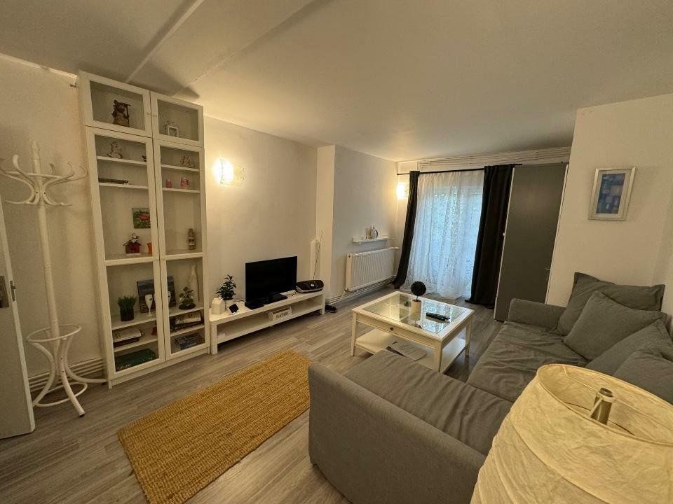 GARSONIERA DOMENII | EXPOZITIEI | CETRALA PROPRIE - Poză 1