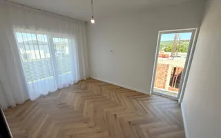 DUPLEX 4 CAMERE  120MP  VISAN - Poză 20