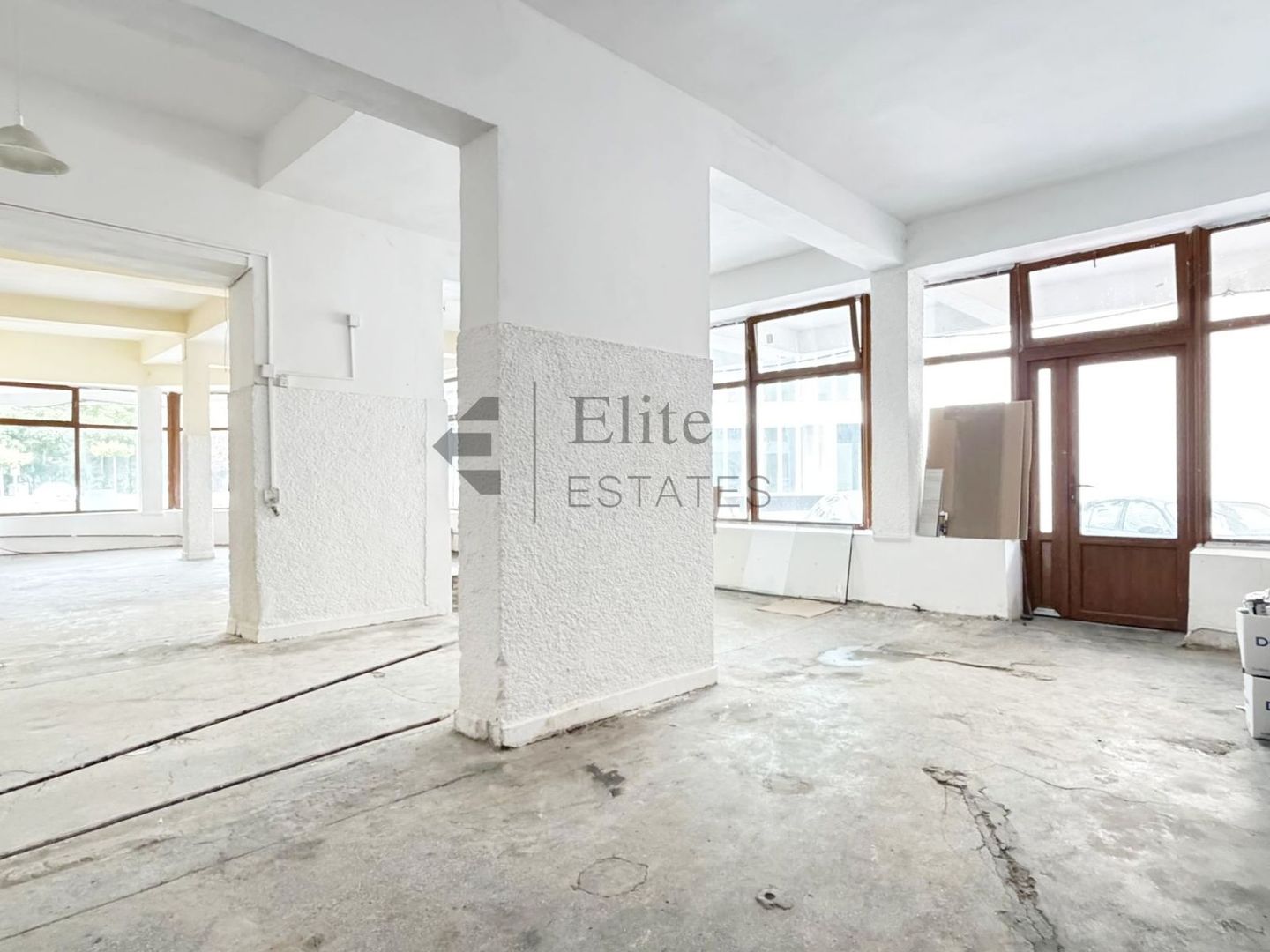 Spatiu comercial 268 mp Piata Cetatii | Vitrina mare | Parcare - Poză 4