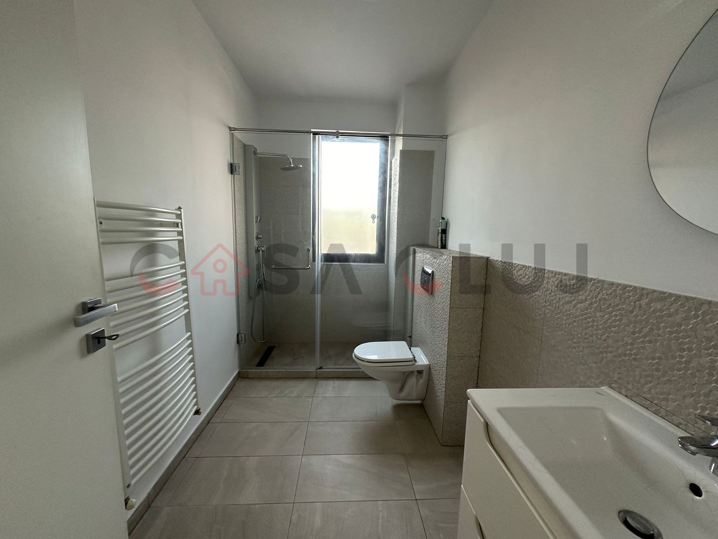 Apartament de lux, cu terasă generoasă – confort și rafinament în Gheorgheni - Poză 5