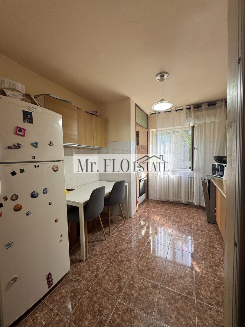 Apartament cu 4 camere, 3 balcoane si boxa proprie pe Calea Aradului - Poză 9