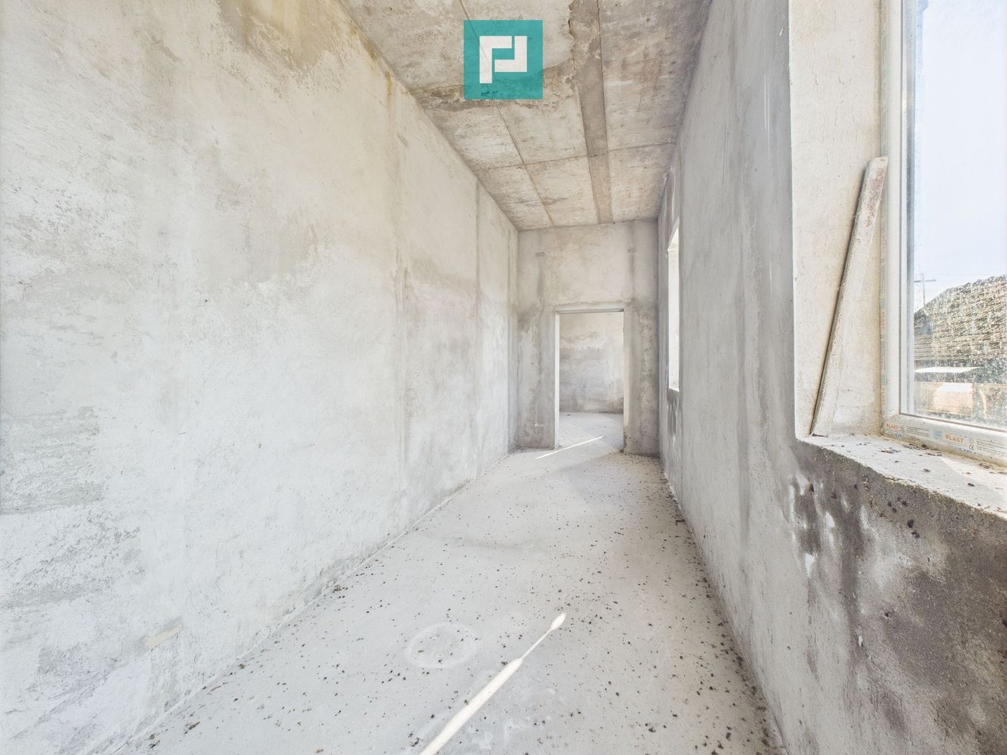 Imobil spațios la roșu pentru investiție - Vinga - Poză 11