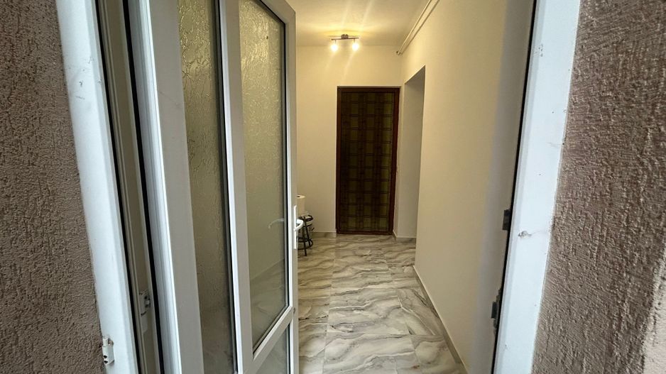 2 Camere Piata Constitutiei + Loc de Parcare - Poză 8