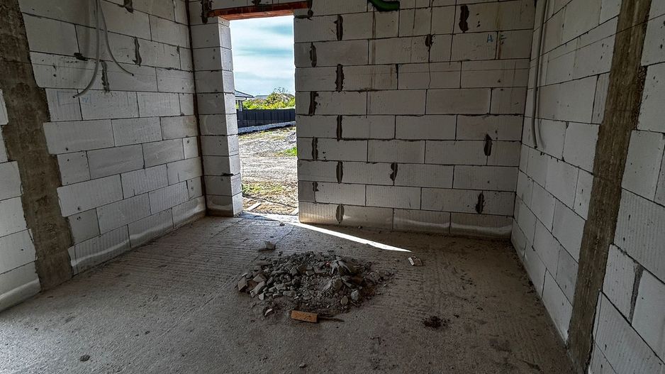 Casa la rosu de vanzare in Alba Iulia - Poză 8