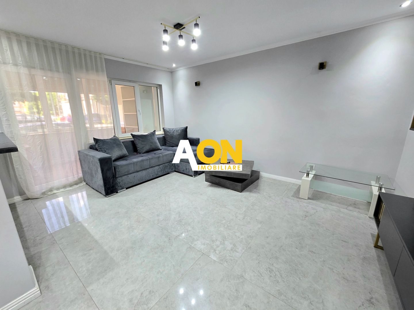 Apartament cu 3 Camere, Complet Mobilat, Zona Liceului Sportiv - Poză 2