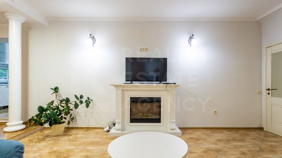 Chirie, casă, 3 camere, strada Sergiu Radautanu Codru - Poză 4