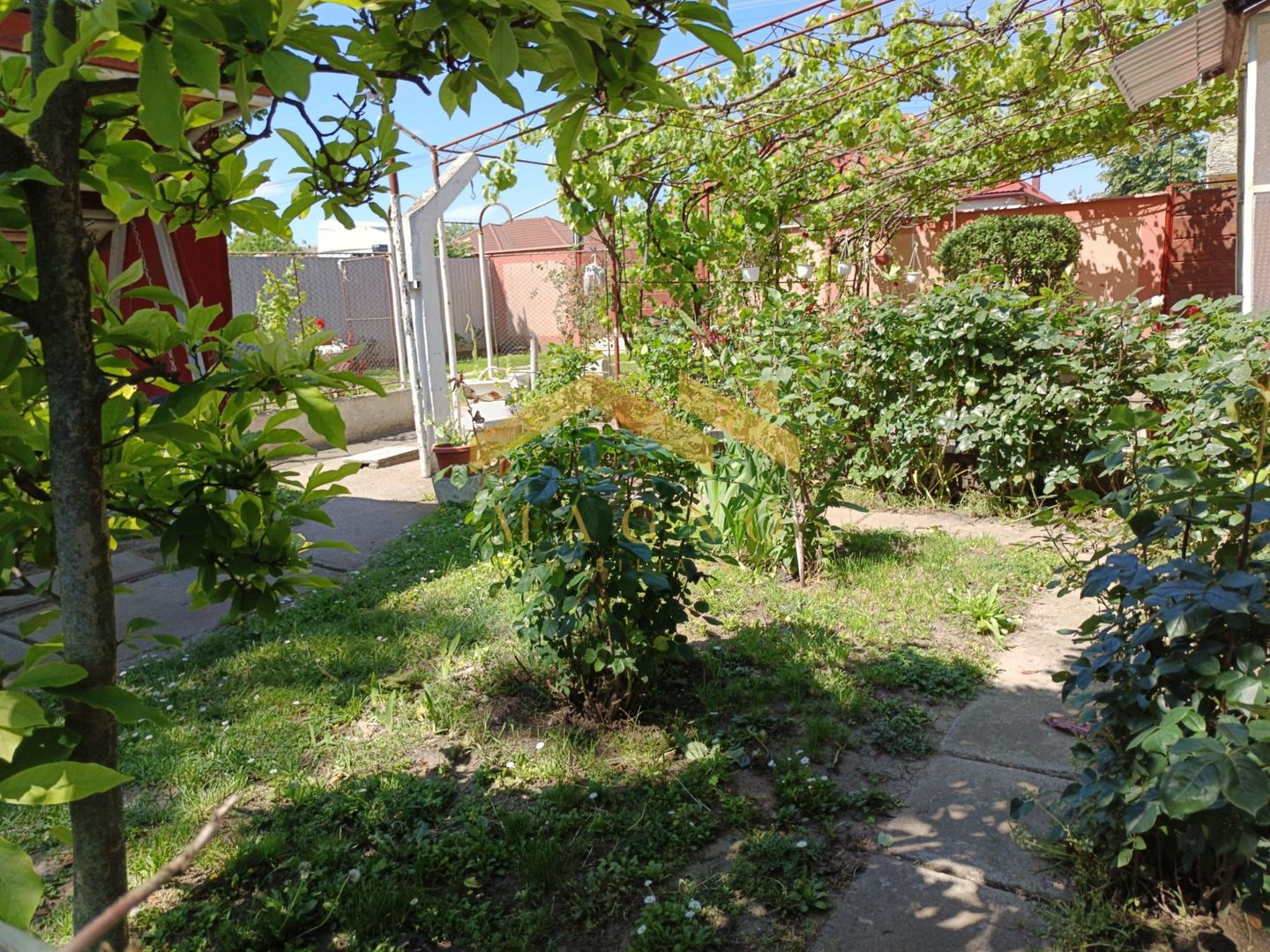 Casa de vanzare in Vladimirescu in zona primariei. - Poză 45