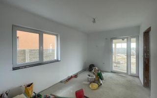 Duplex 5 camere - pozitie excelenta - Mosnita Noua - Poză 1