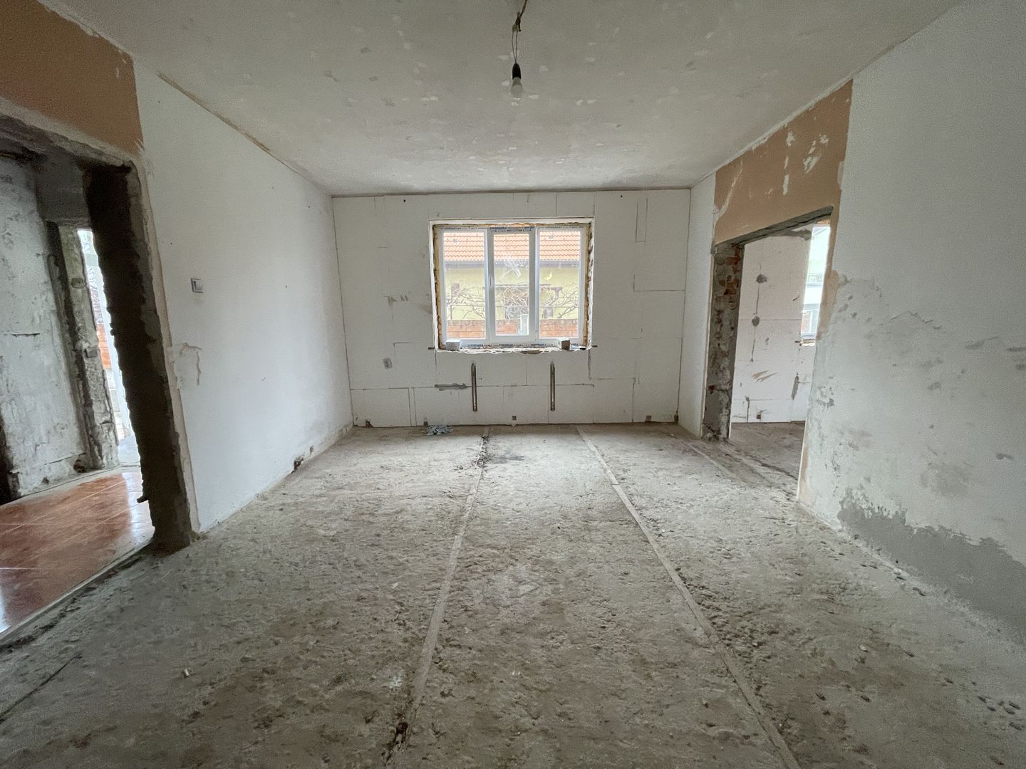 Casa de vanzare in zona Mehala - Poză 2