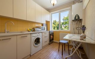 Vânzare apartament, 2 camere, strada Traian , Botanica - Poză 1