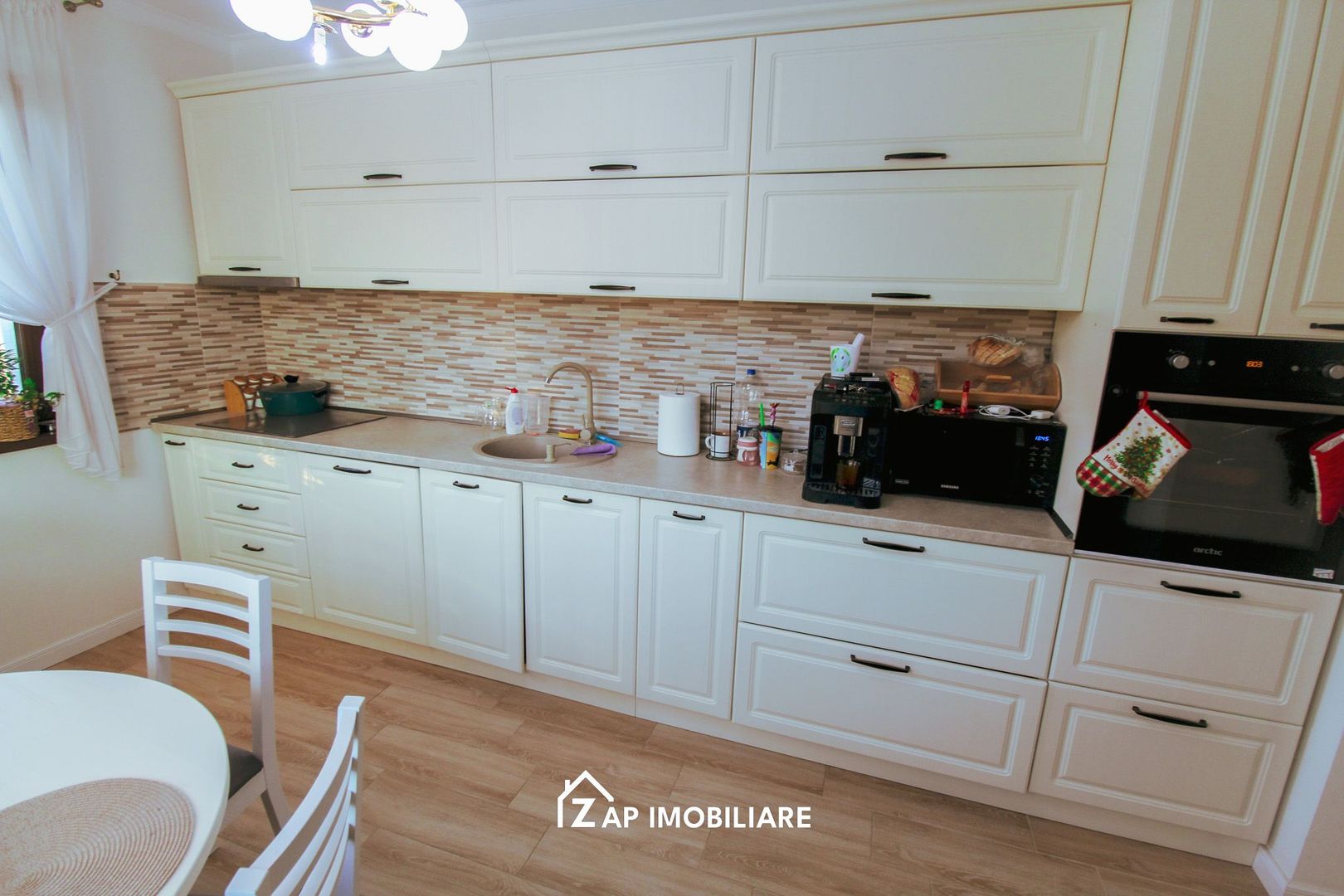 Casa moderna 1 nivel - 4 camere - 900 mp teren - Poză 13