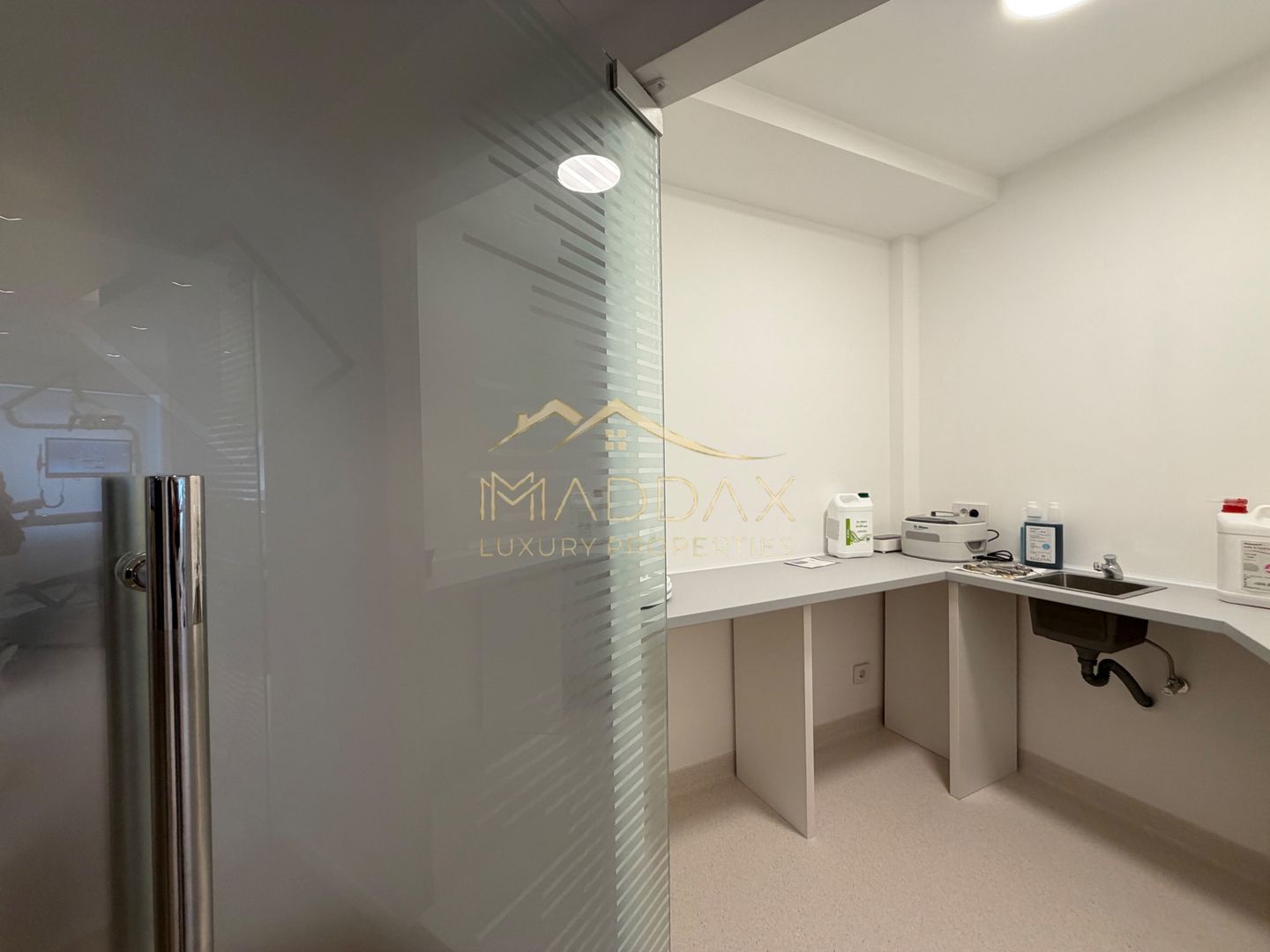 Spatiu comercial *105mp* / cabinet stomatologic / Sos. Nordului Herastrau - Poză 9