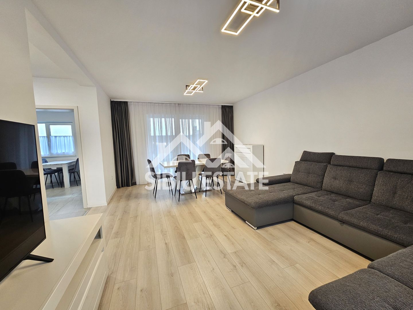 Casa de inchiriat 4 camere, 2 bai, confort nou - Poză 1