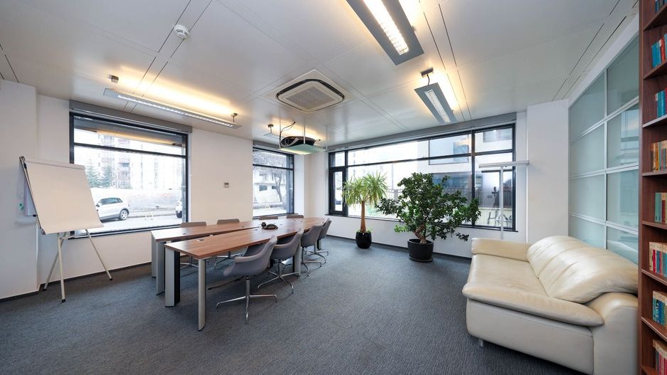 Clădire de birouri și centru de date – Oportunitate exclusivă in Brasov - Poză 23