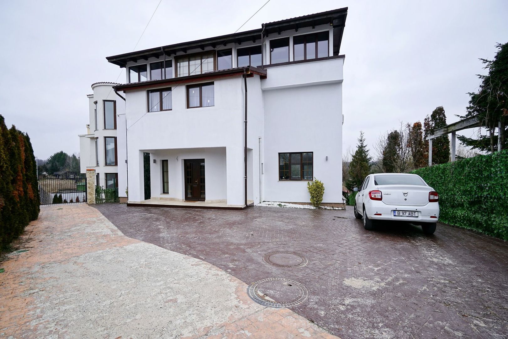 👉 Vilă spectaculoasă pe lac – Ghermănești | 573 mp | Terasă, ponton, - Poză 4