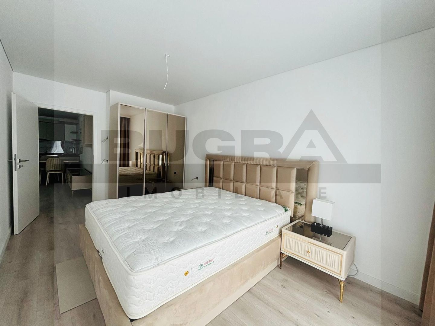 Apartament 3 camere modern, prima inchiriere, garaj,zona Golden Tulip - Poză 6
