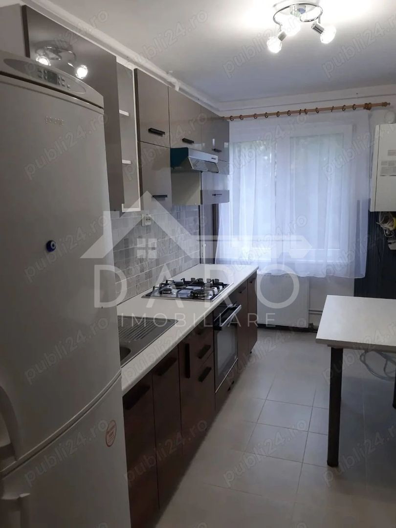 Apartament spațios 3 camere, zona centrala , Poli 2 - Poză 3