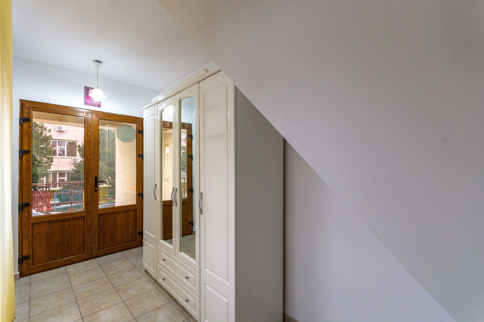 Bucurestii Noi - Chitila Ap 3  camere la curte, terasa, comision 0% - Poză 16