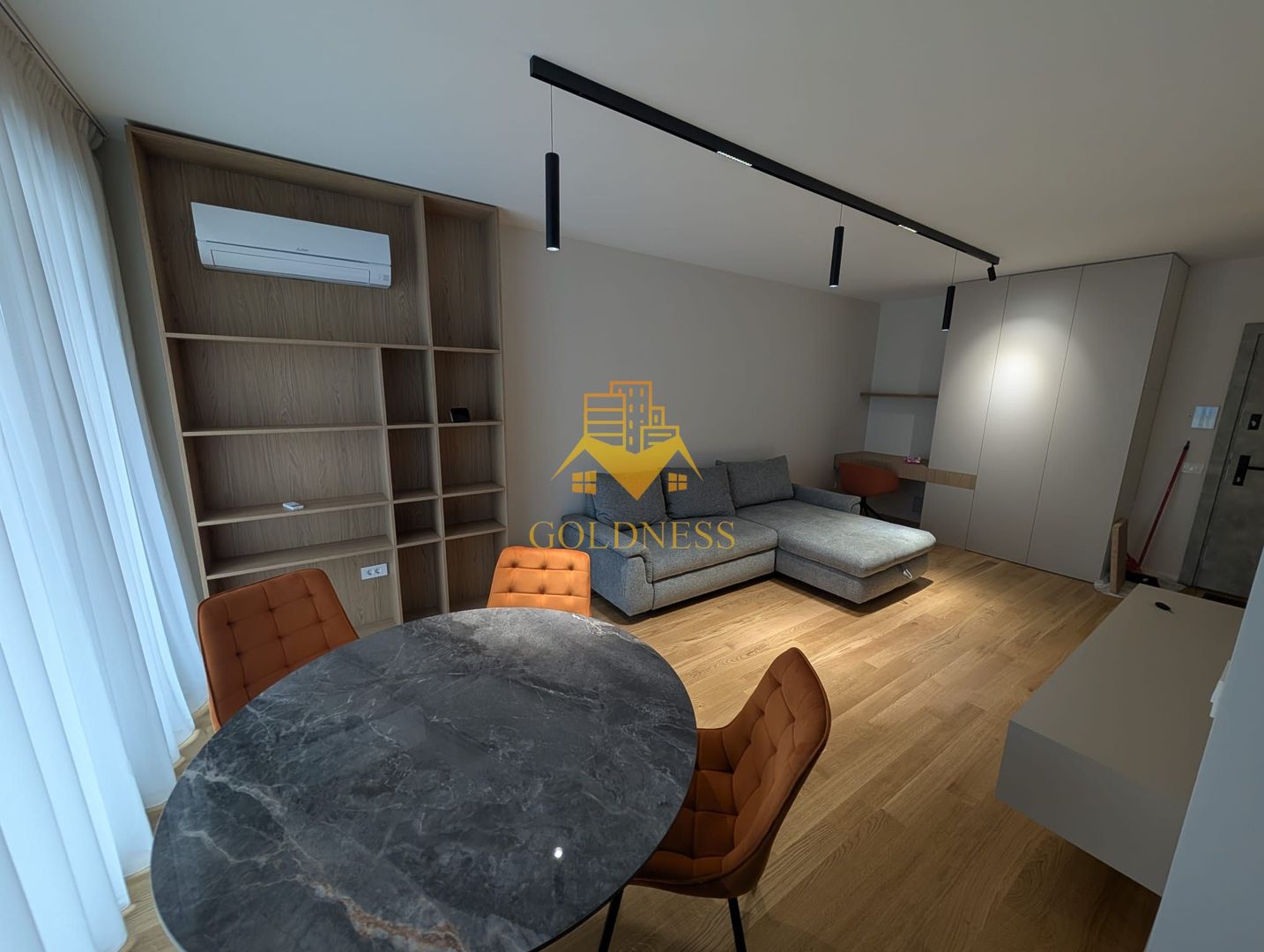 3 camere, Parcare, Plopilor, Zona Rozelor, USAMV, Platinia - Poză 1