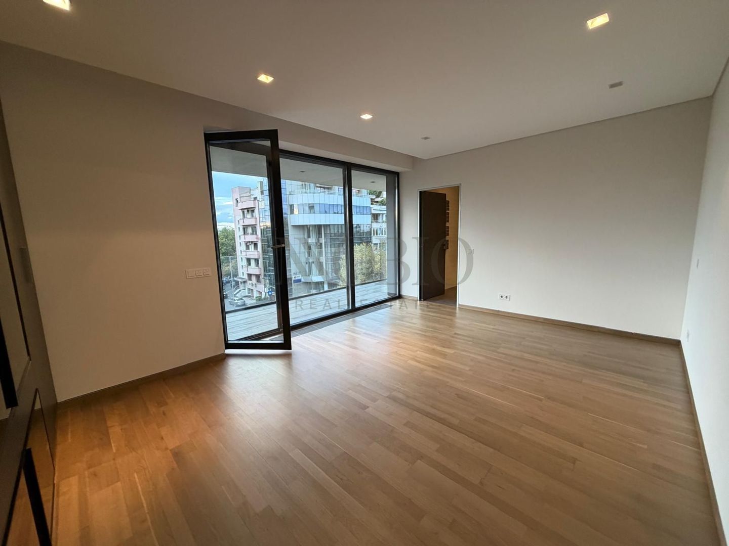 APARTAMENT PREMIUM CU 4 CAMERE ÎN PRIMĂVERII – ELEGANȚĂ si CONFORT - Poză 10