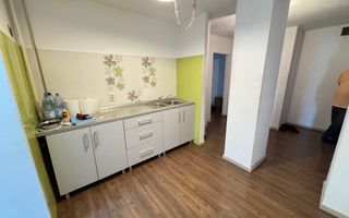 Apartament 3 camere zona Andrei Saguna etaj 2 - Poză 2