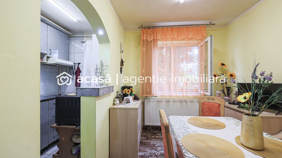 Apartament, la etajul 1, cu balcon spre zona verde, malul Muresului - Poză 5