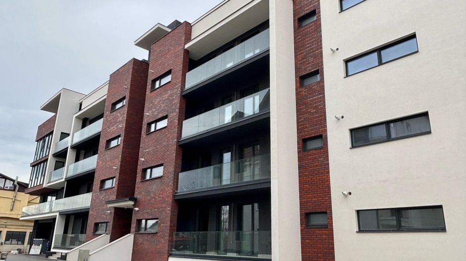 Apartament PREMIUM 3 camere cu GARAJ - zona Centrala - Poză 8