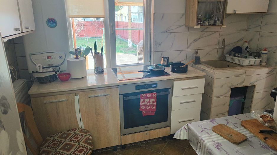 Casa singur in curte zona Astra - Poză 7