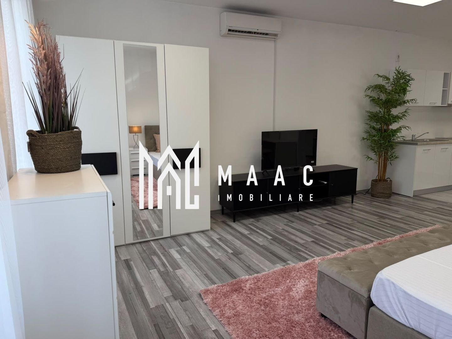 Apartament 1 camera | Etaj 1 | Curte | Modern | Central - Poză 3